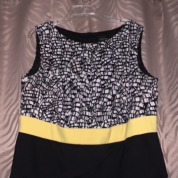 LIKE NEW dress with beautiful black ruffle bottom - Picture 2 of 8